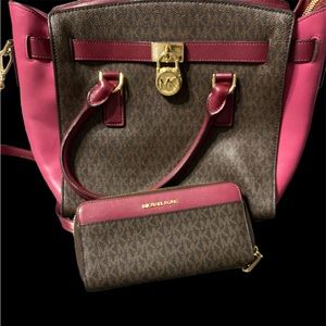 Michael Kors bag and wallet
